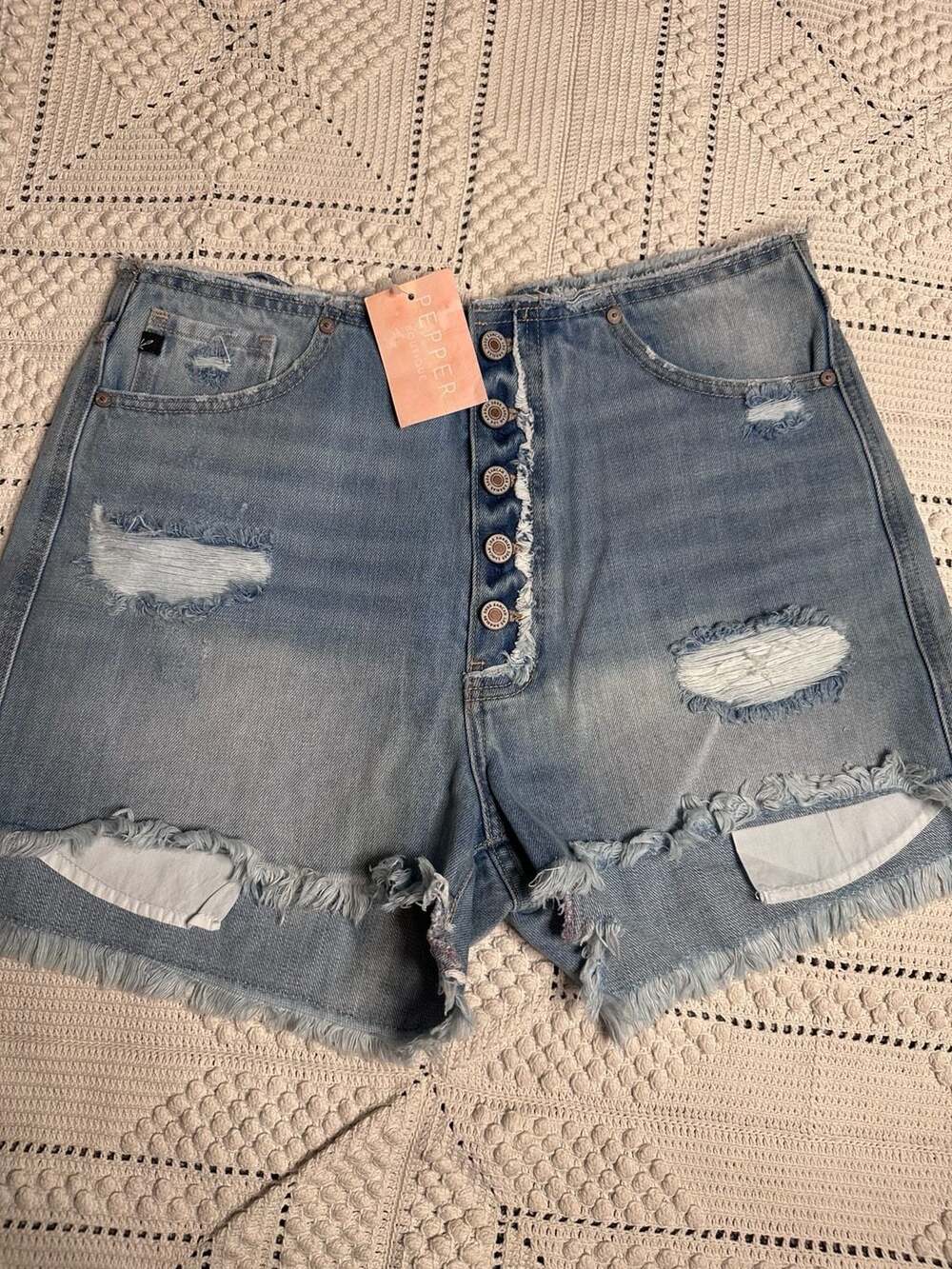 NWT KanCan New Rules High Rise Distressed Button Fly Frayed Hem Denim Shorts